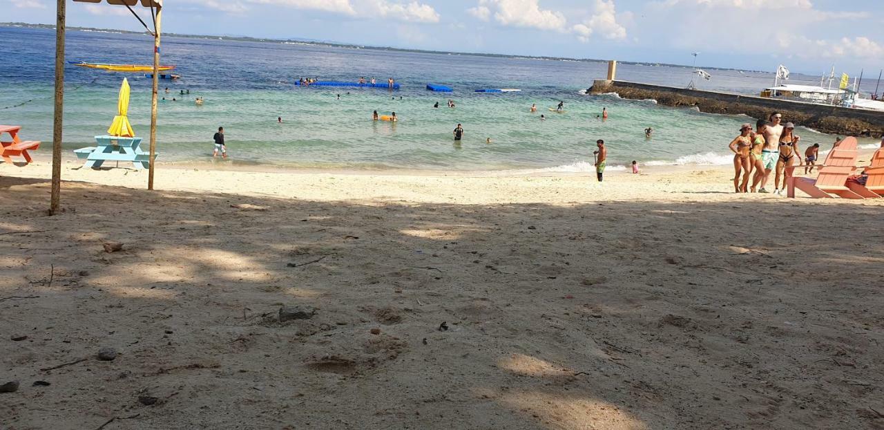Mactan Newtown Condo With Garden And Ocean View 8Newtown Blvd Мактан Экстерьер фото