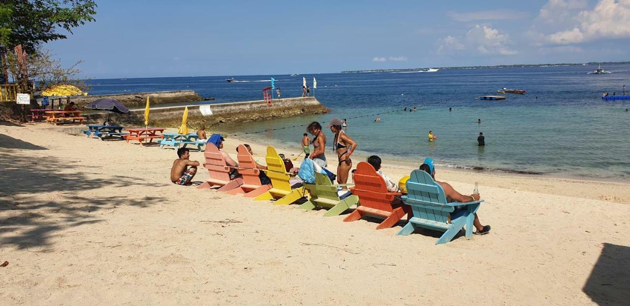 Mactan Newtown Condo With Garden And Ocean View 8Newtown Blvd Мактан Экстерьер фото